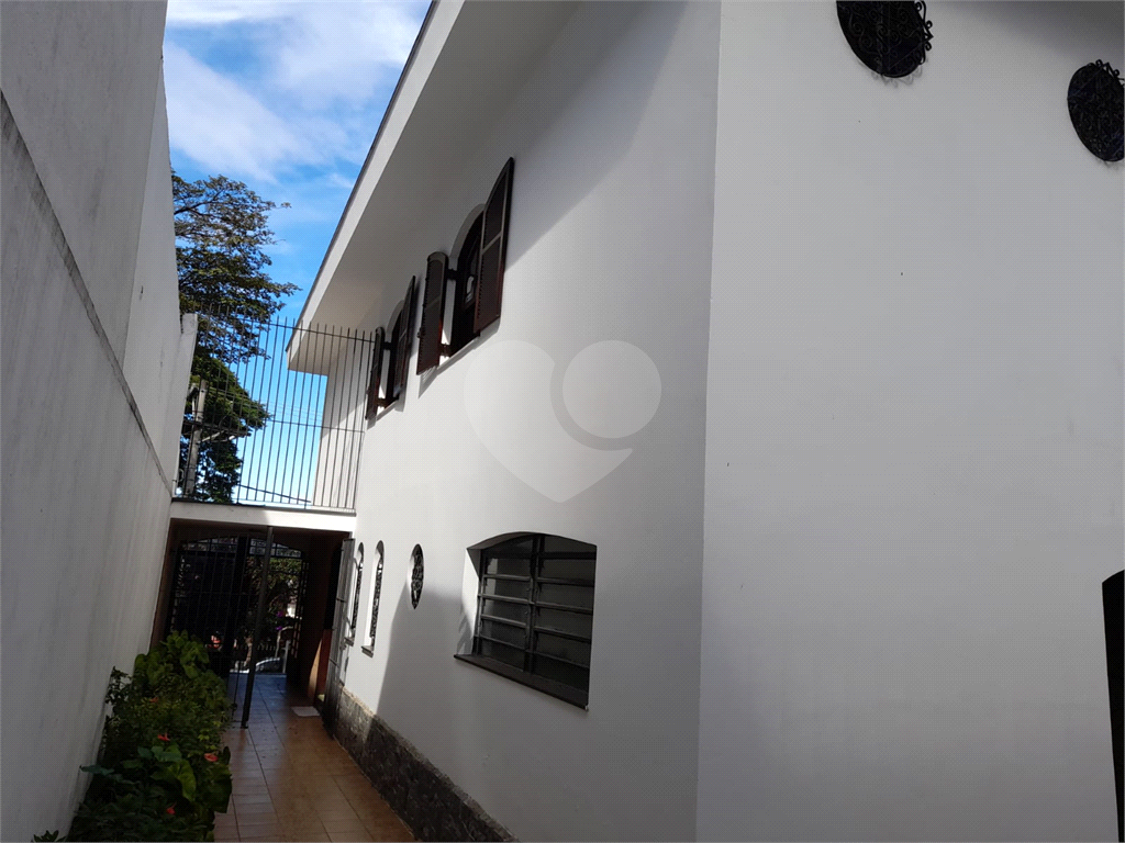 Sobrado amplo com quintal próximo a Braz Leme