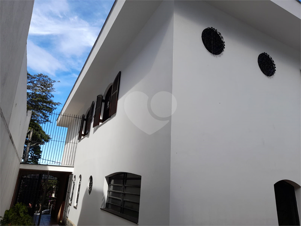 Sobrado amplo com quintal próximo a Braz Leme