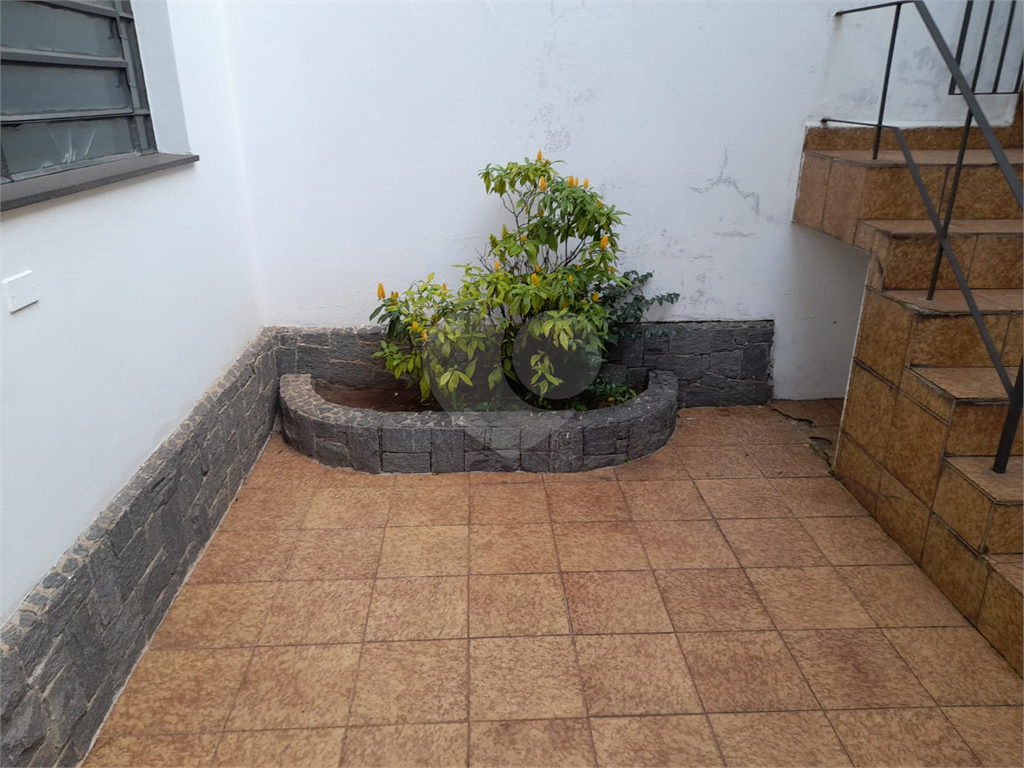 Sobrado amplo com quintal próximo a Braz Leme
