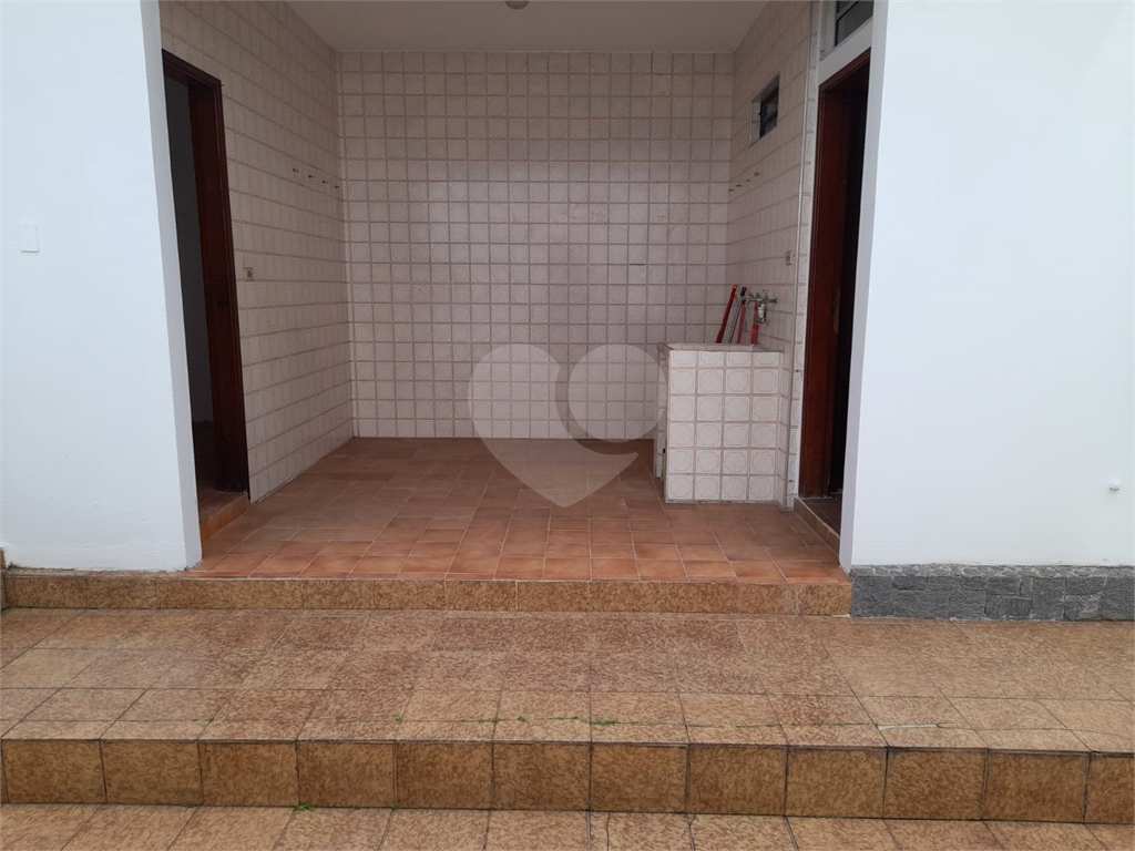 Sobrado amplo com quintal próximo a Braz Leme