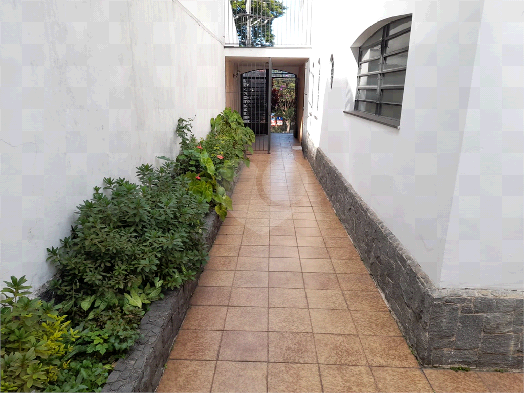 Sobrado amplo com quintal próximo a Braz Leme