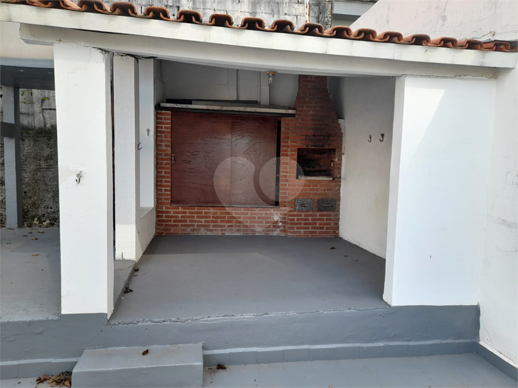 Sobrado amplo com quintal próximo a Braz Leme