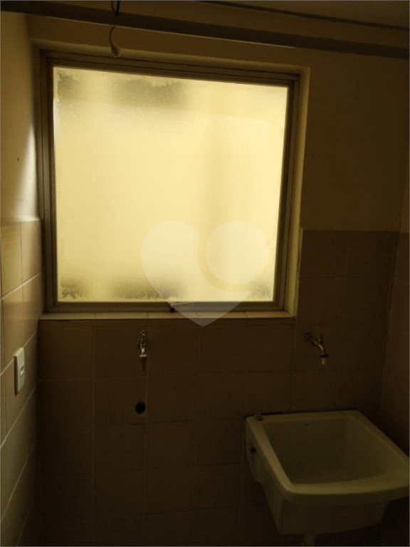 Apartamento à venda com 2 quartos, 60m² - Foto 12