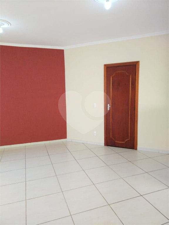 Apartamento à venda com 2 quartos, 60m² - Foto 2