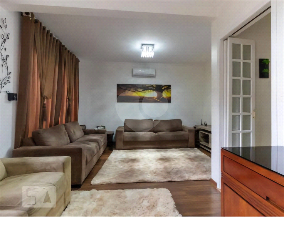 Sobrado à Venda | 250 m² | 4 dormitórios (3 suítes) | 5 vagas em São Miguel Paulista! 