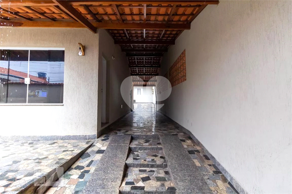 Sobrado à Venda | 250 m² | 4 dormitórios (3 suítes) | 5 vagas em São Miguel Paulista! 