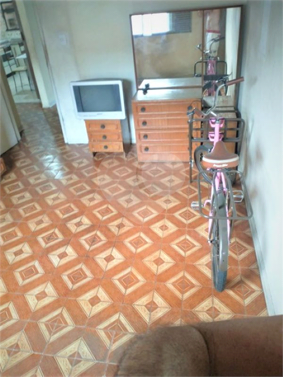 Residencia em terreno de 300m2