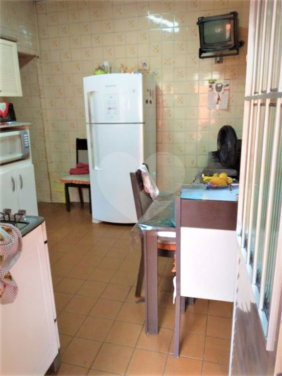 Residencia em terreno de 300m2