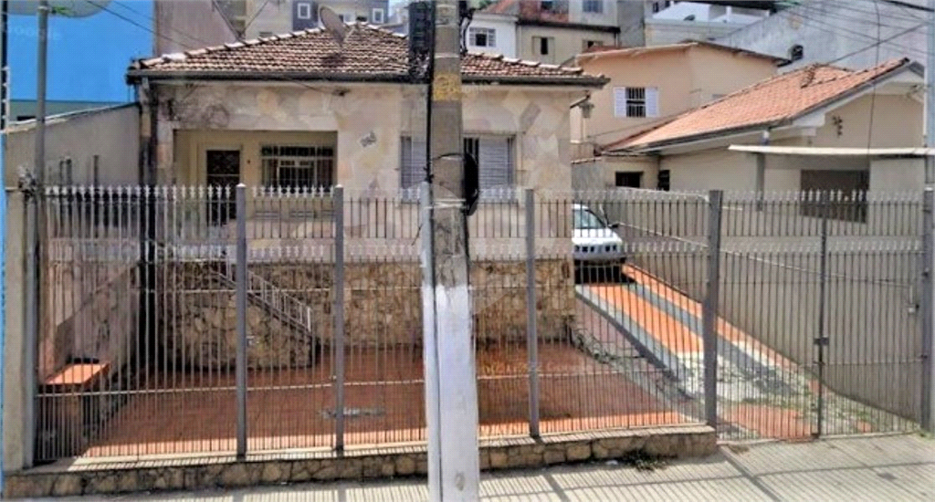Residencia em terreno de 300m2