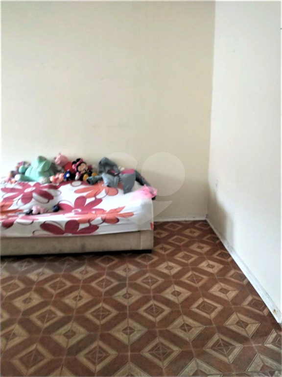 Residencia em terreno de 300m2