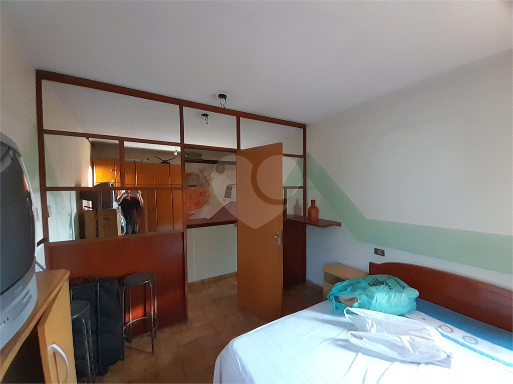 Sobrado  2 casas -Salão alugado -Jd. Brasil - 170 metros , Alt da Swift da Av. Roland Garrout 