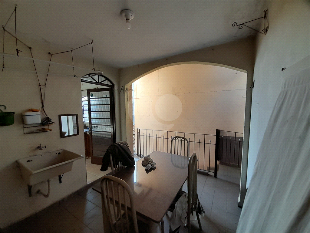 Sobrado  2 casas -Salão alugado -Jd. Brasil - 170 metros , Alt da Swift da Av. Roland Garrout 