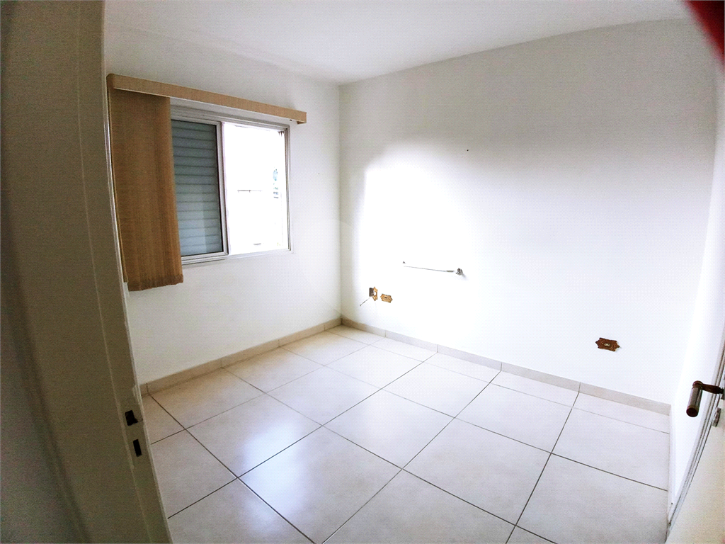 Apartamento à venda com 3 quartos, 90m² - Foto 25