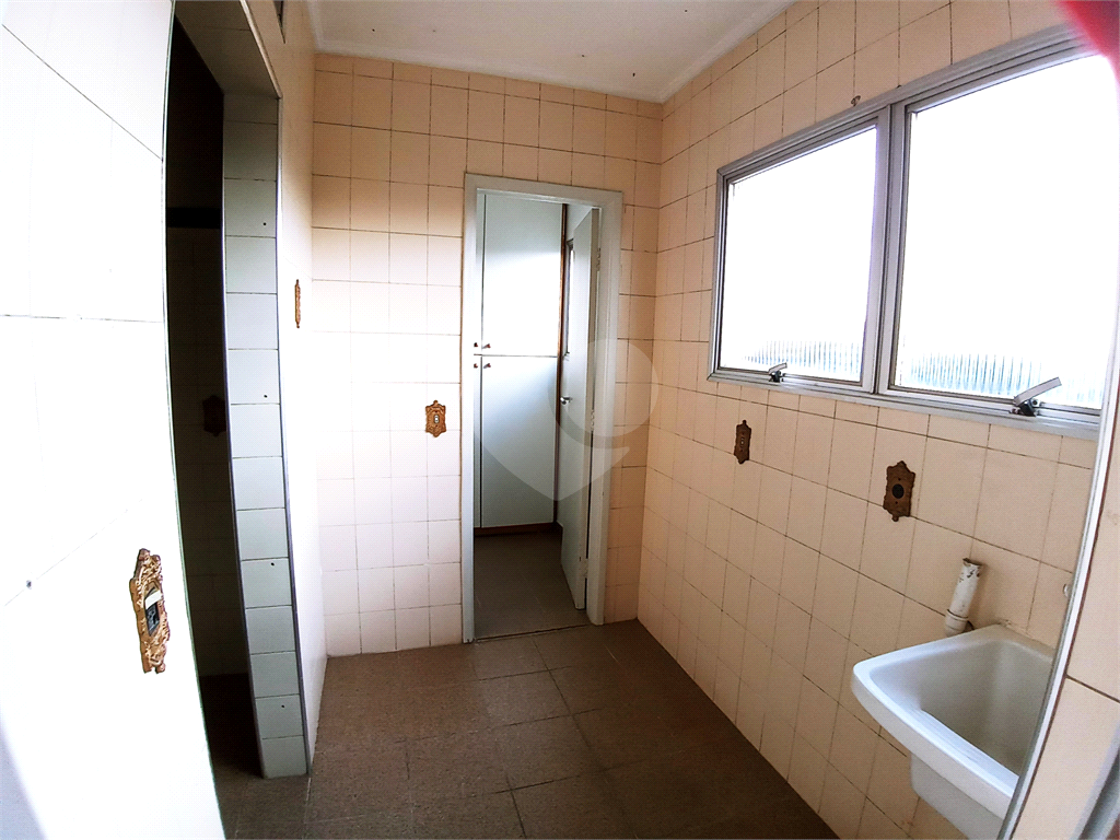 Apartamento à venda com 3 quartos, 90m² - Foto 11