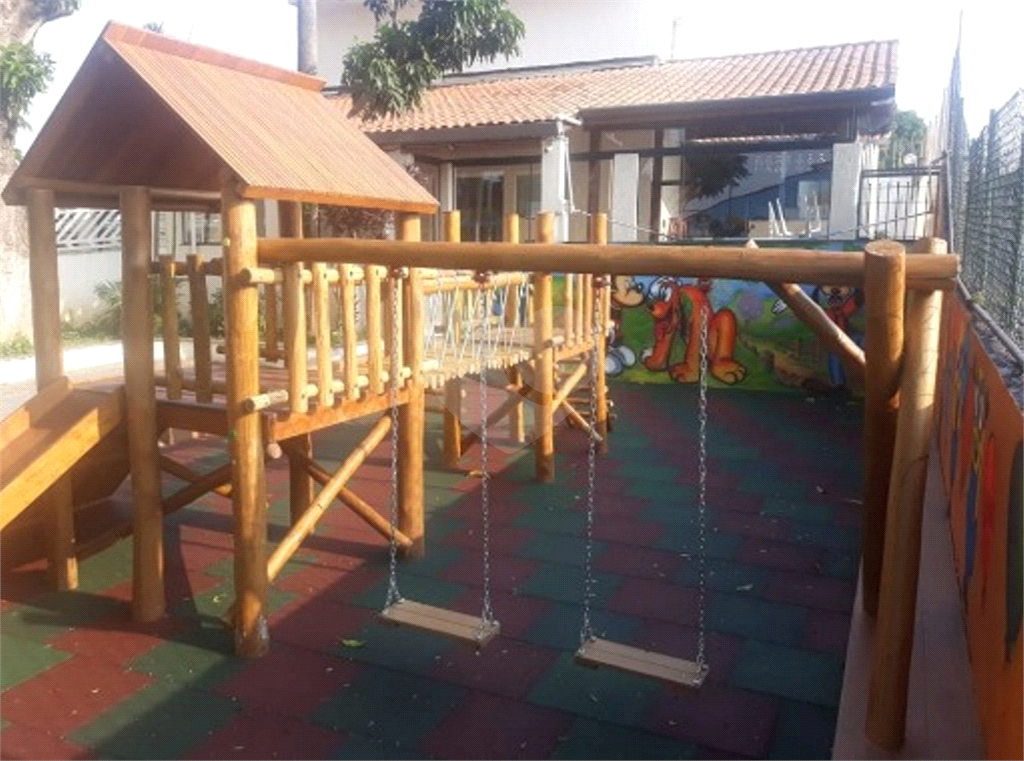 APARTAMENTO em TREMEMBÉ