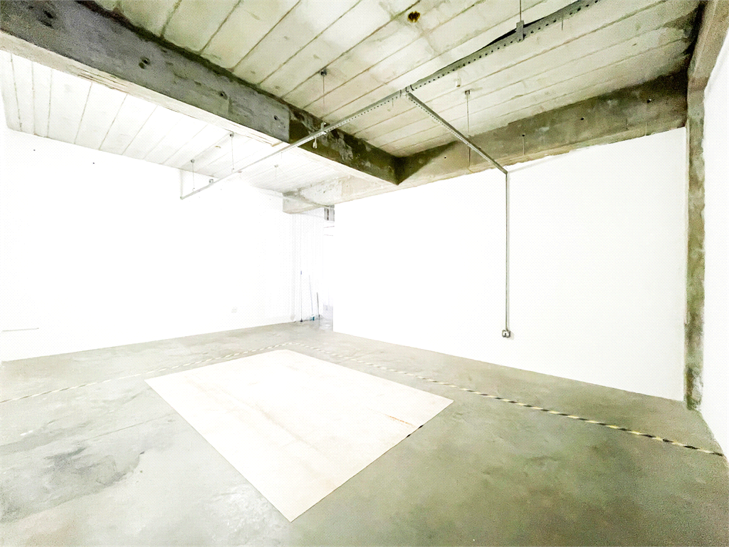 Galpão - Vila Sônia - 402 m² - Piso superior - 1 Vaga - Venda / Compra / Locação - Próximo ao Metrô
