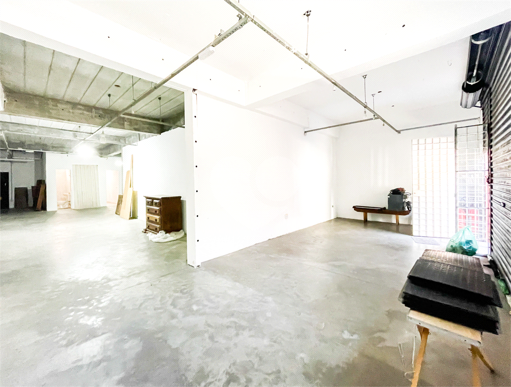 Galpão - Vila Sônia - 402 m² - Piso superior - 1 Vaga - Venda / Compra / Locação - Próximo ao Metrô