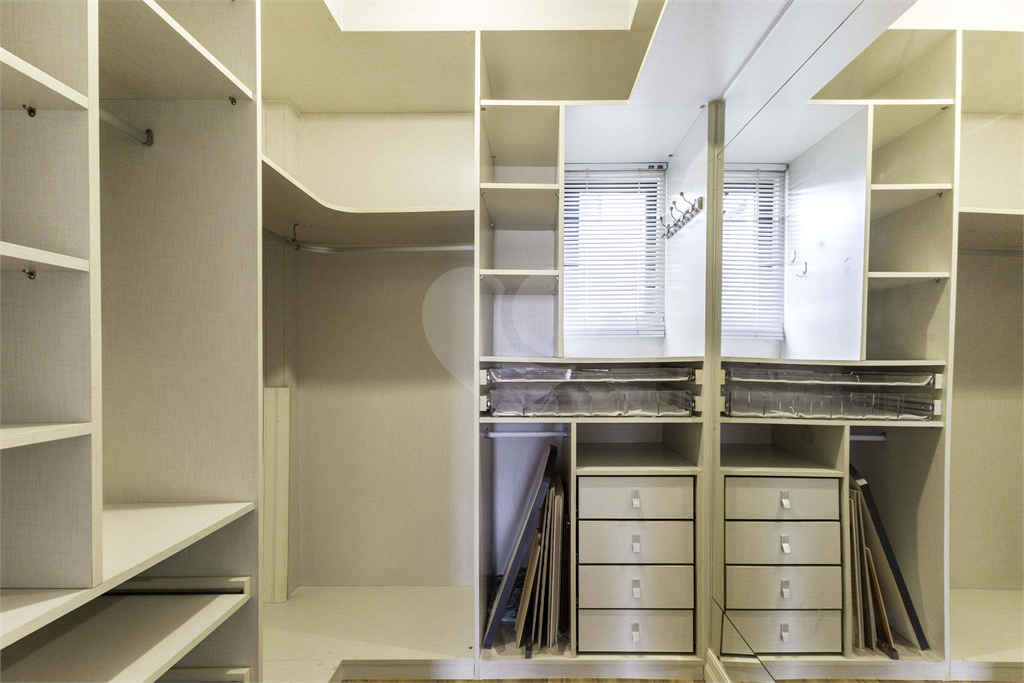 APARTAMENTO À VENDA COM 2 QUARTOS - 2 VAGAS - 76M2 EM ALTO DE PINHEIROS