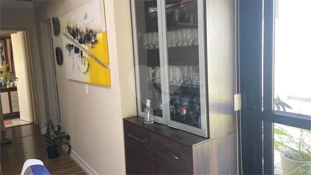 APARTAMENTO em ALTO DE PINHEIROS