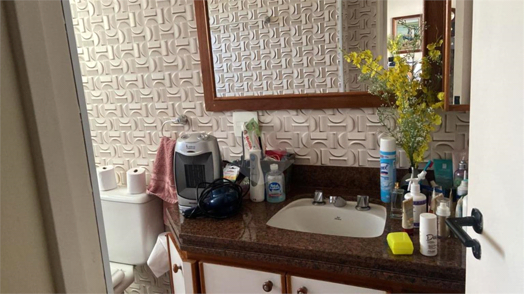 APARTAMENTO em ALTO DE PINHEIROS