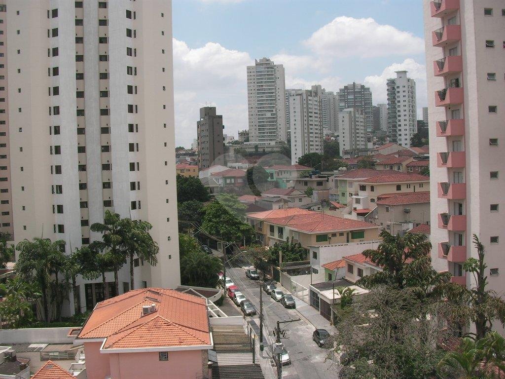 APARTAMENTO em ALTO DE PINHEIROS