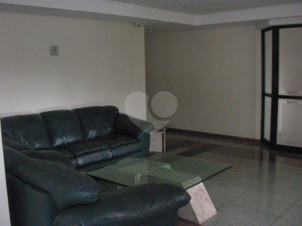 APARTAMENTO em ALTO DE PINHEIROS