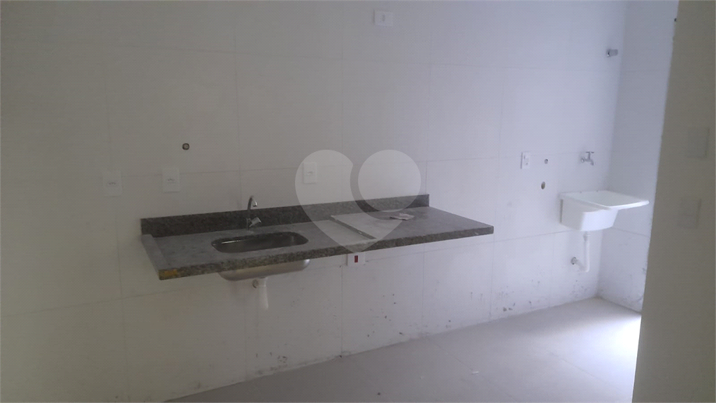 APARTAMENTO em JAÇANÃ