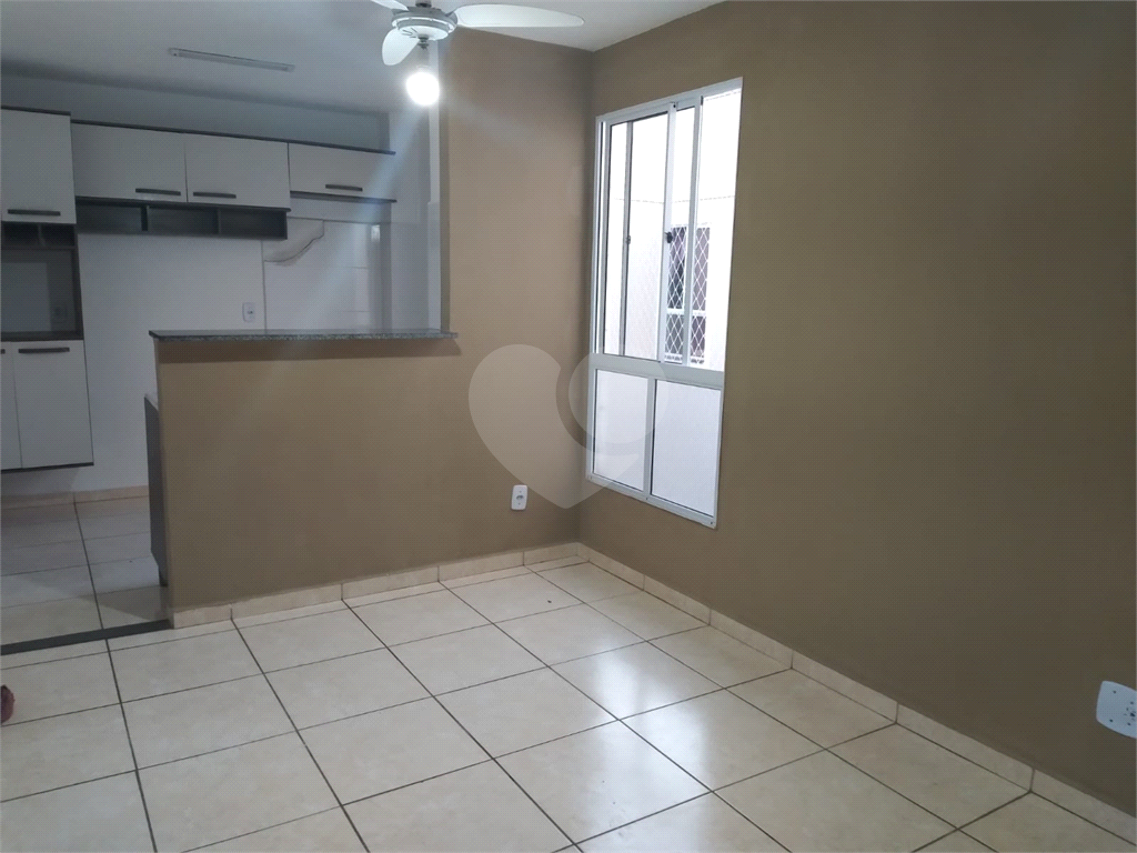 Apartamento à venda com 2 quartos, 47m² - Foto 1