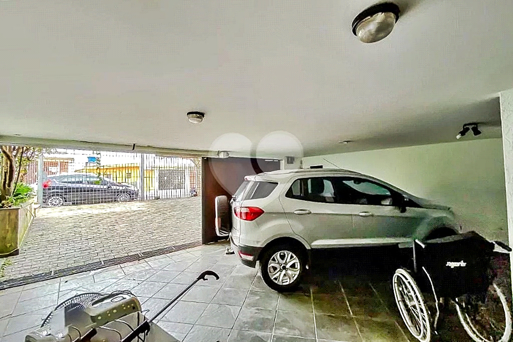 Sobrado à venda com 4 quartos, 240m² - Foto 13