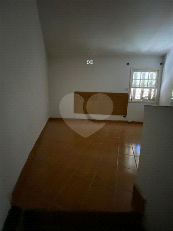 Casa à venda com 2 quartos, 200m² - Foto 6