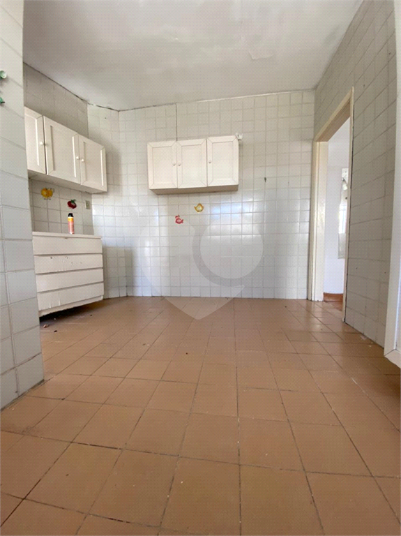 Casa à venda com 2 quartos, 200m² - Foto 3