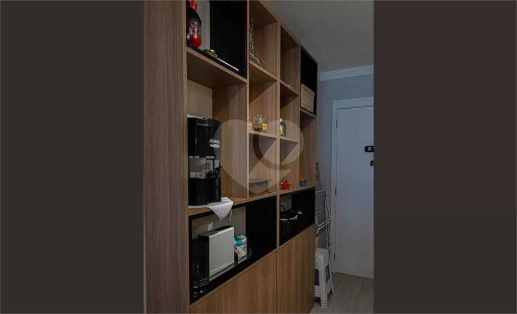 APARTAMENTO em CENTRO