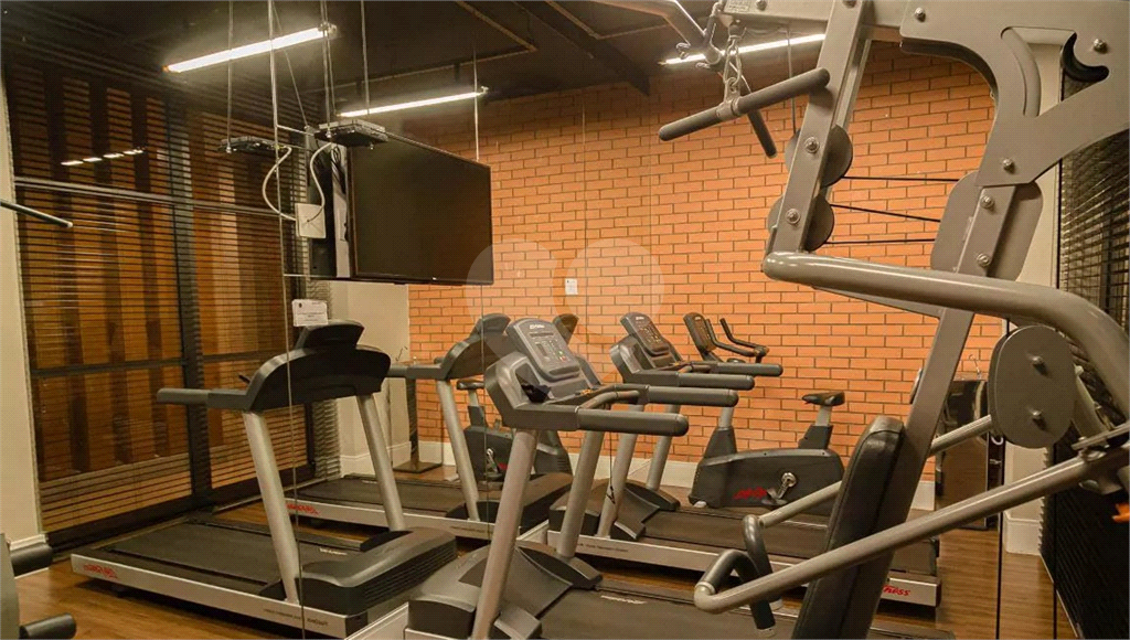 APARTAMENTO em CENTRO