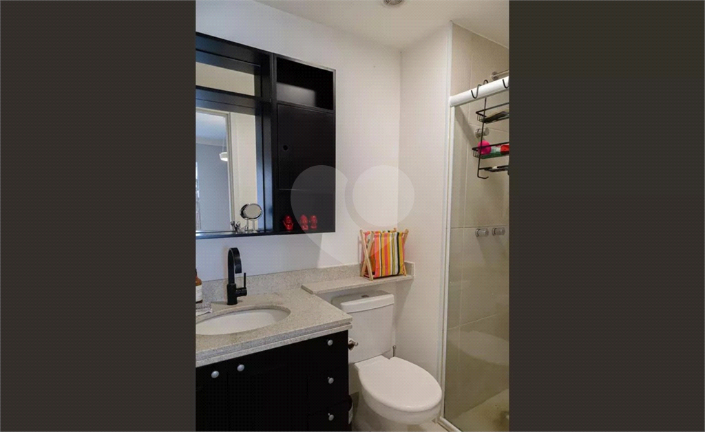 APARTAMENTO em CENTRO