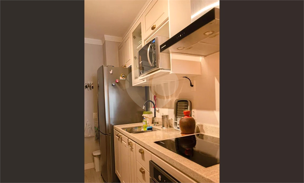 APARTAMENTO em CENTRO