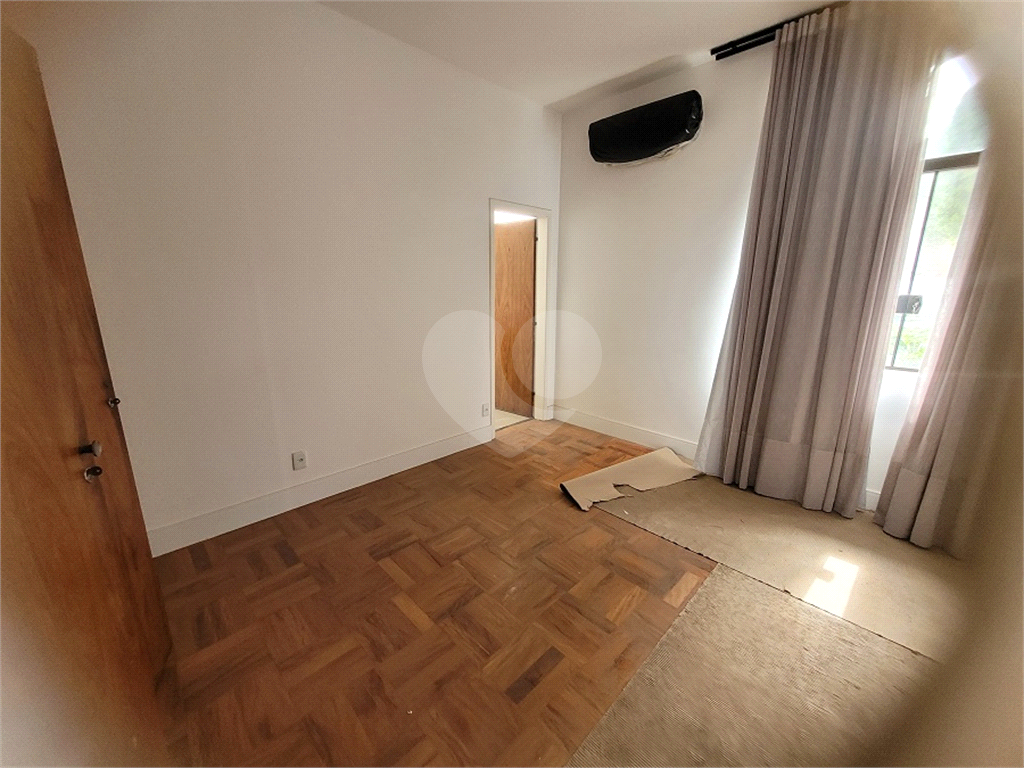 Sobrado Jardim São Bento com 3 Dormitórios 