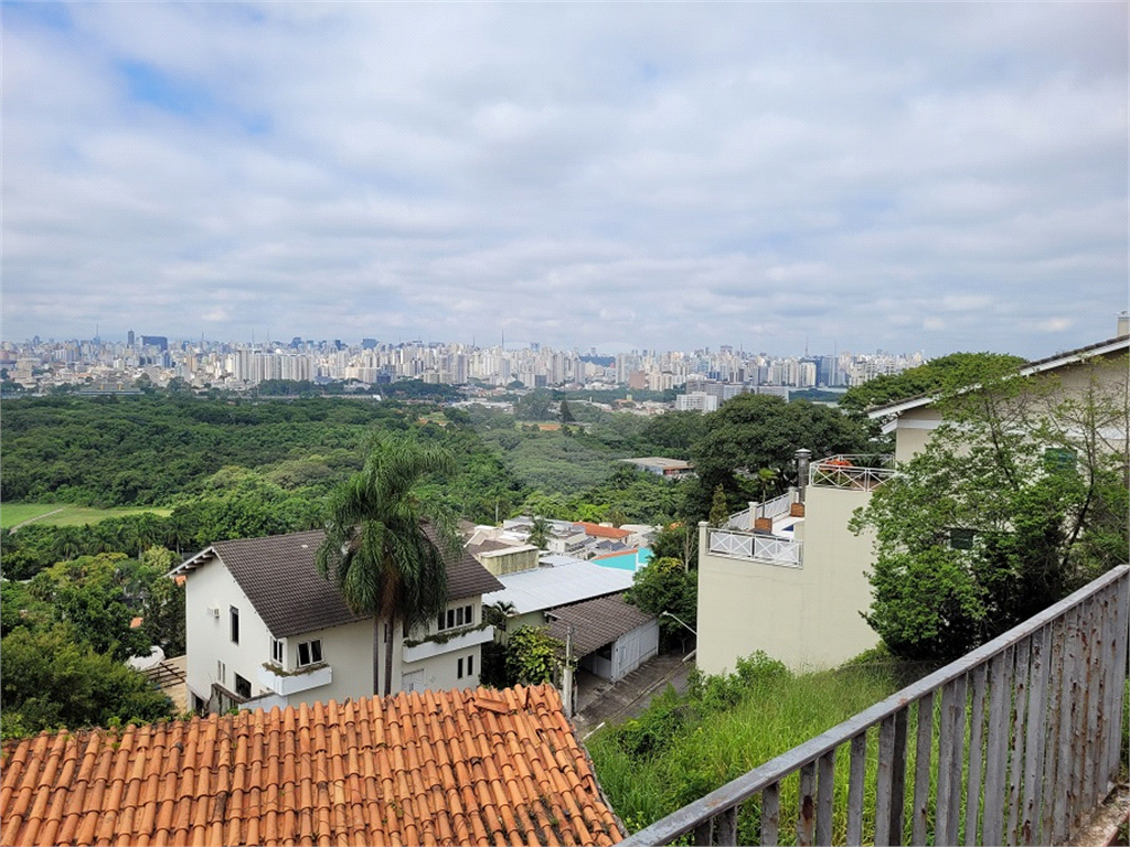 Sobrado Jardim São Bento com 3 Dormitórios 