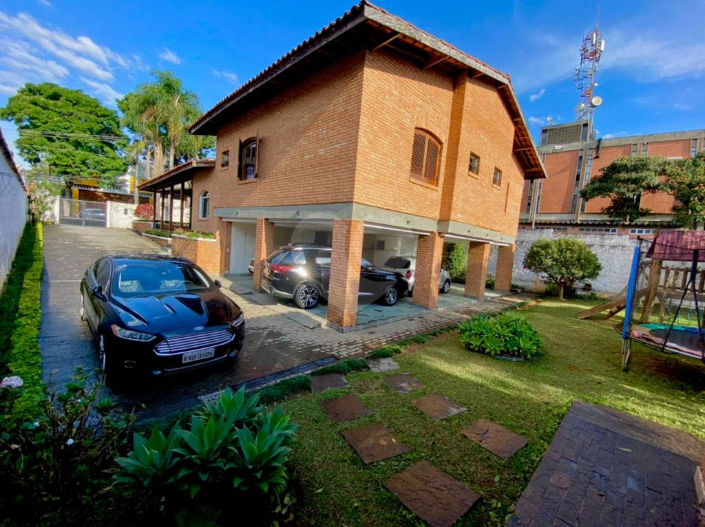 Casa dos Sonhos em Embu das Artes