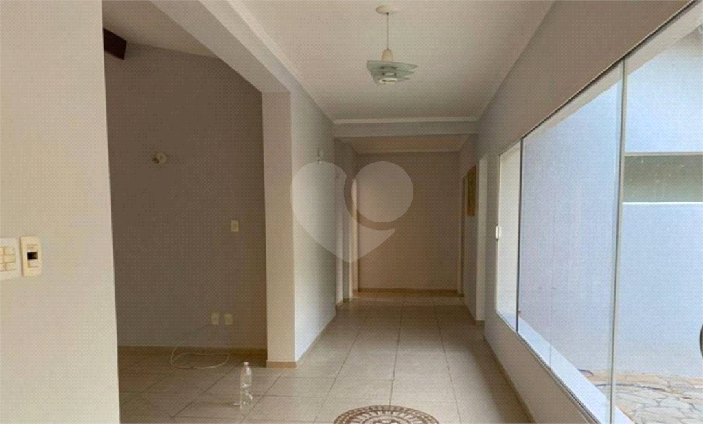 Casa à venda com 4 quartos, 300m² - Foto 14