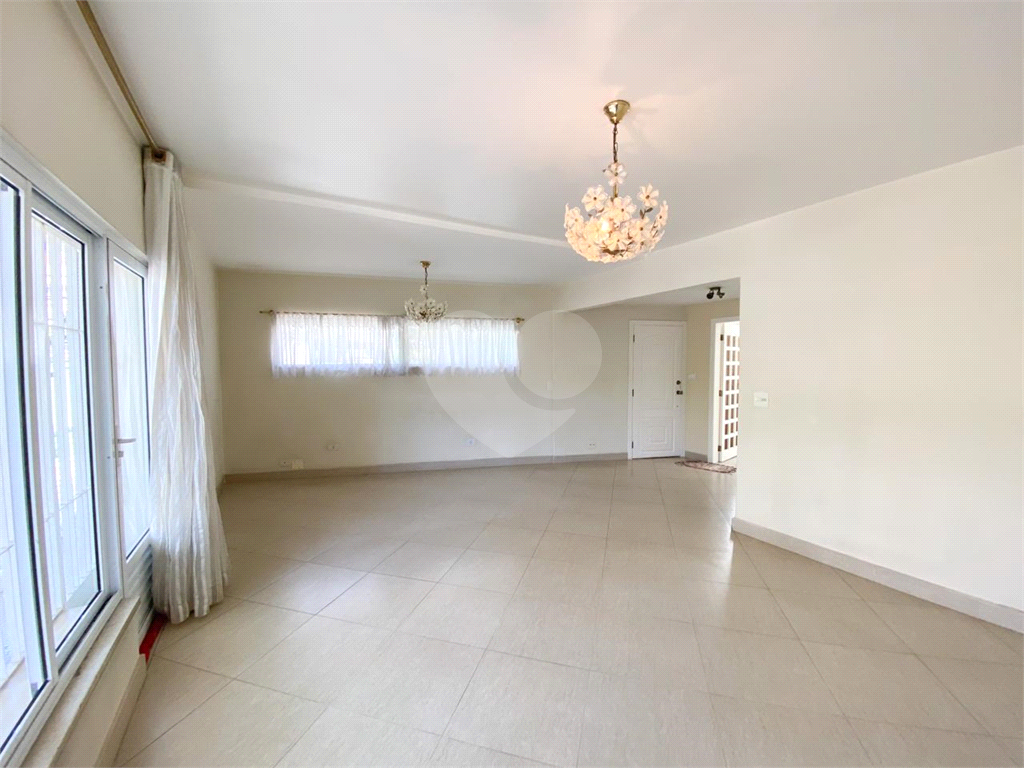 Sobrado com 3 dormitórios à venda, 170m² - Água Fria