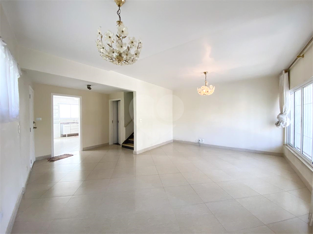 Sobrado com 3 dormitórios à venda, 170m² - Água Fria