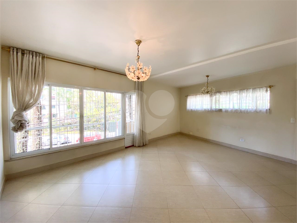 Sobrado com 3 dormitórios à venda, 170m² - Água Fria