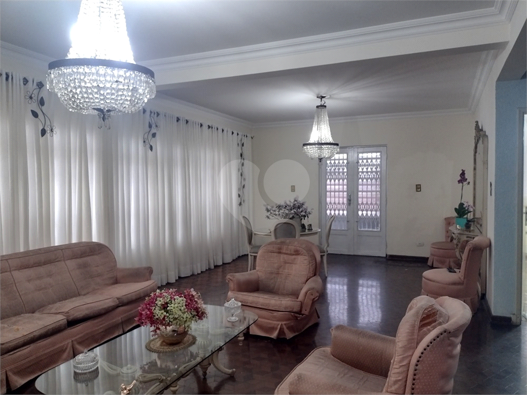 Oportunidade! Sobrado com 6 dormitórios (1suíte) à venda na Vila Gustavo