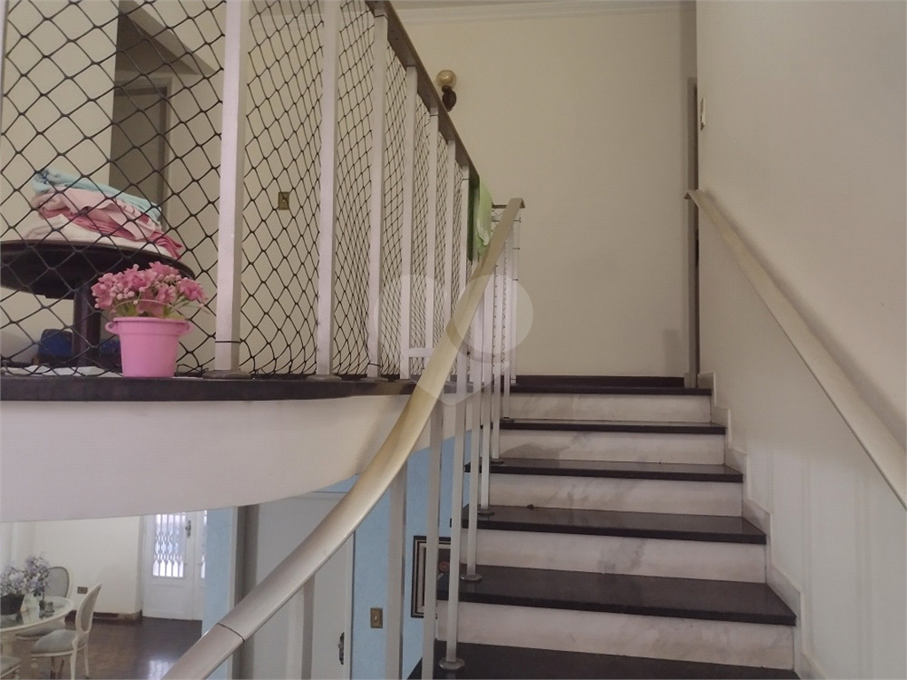 Oportunidade! Sobrado com 6 dormitórios (1suíte) à venda na Vila Gustavo