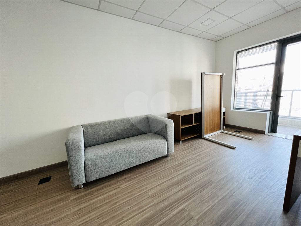 Sala comercial para venda na Barra Funda
