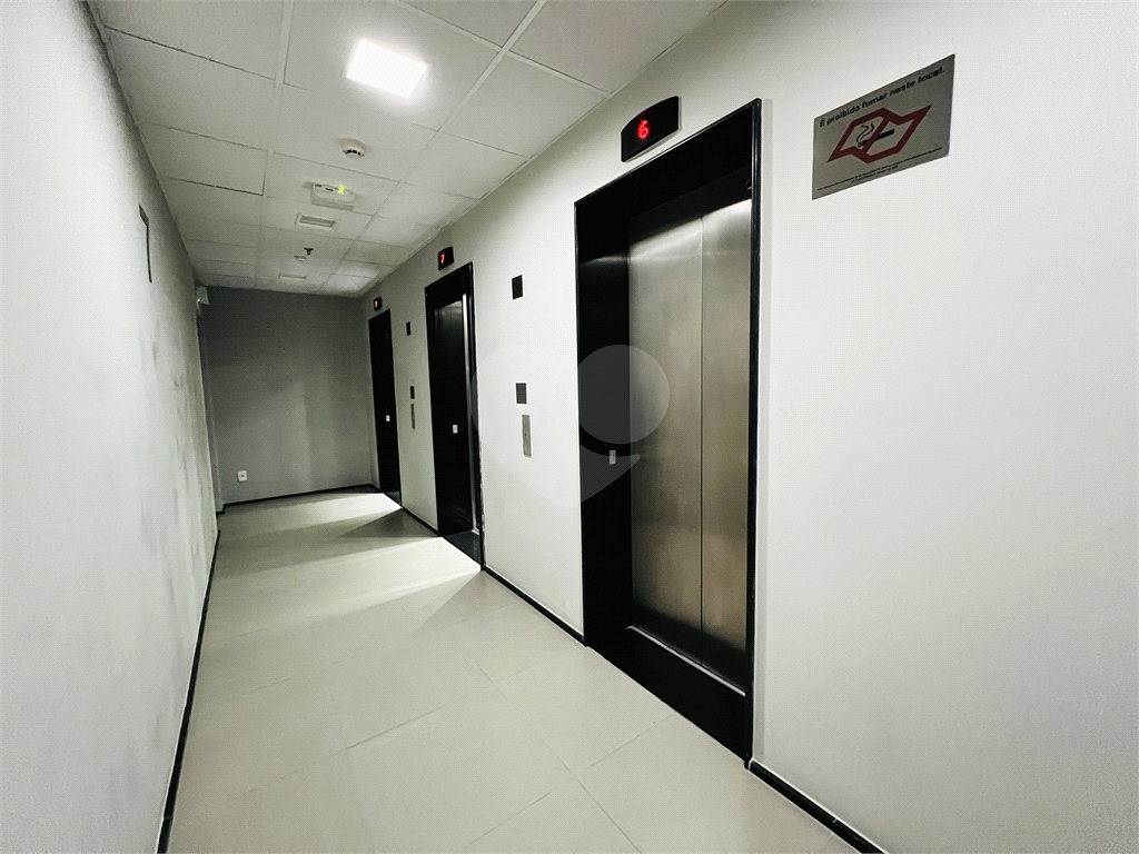 Sala comercial para venda na Barra Funda
