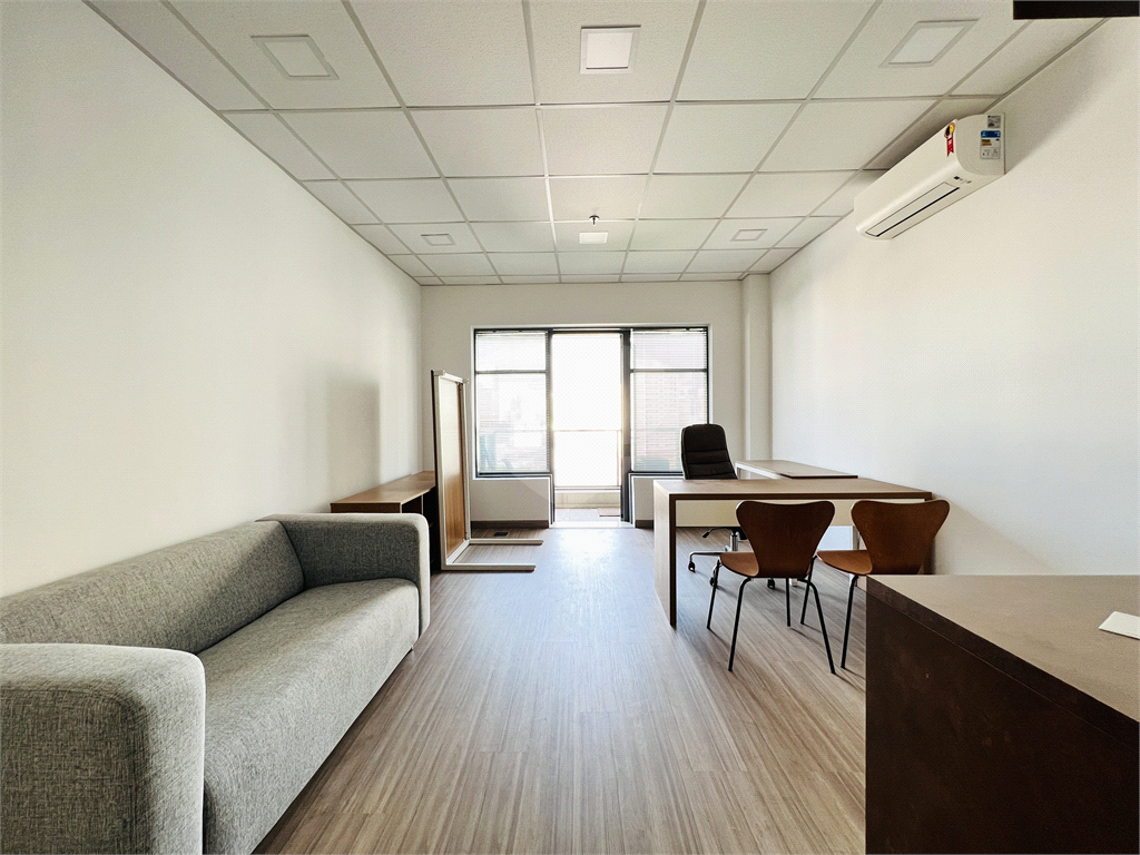 Sala comercial para venda na Barra Funda