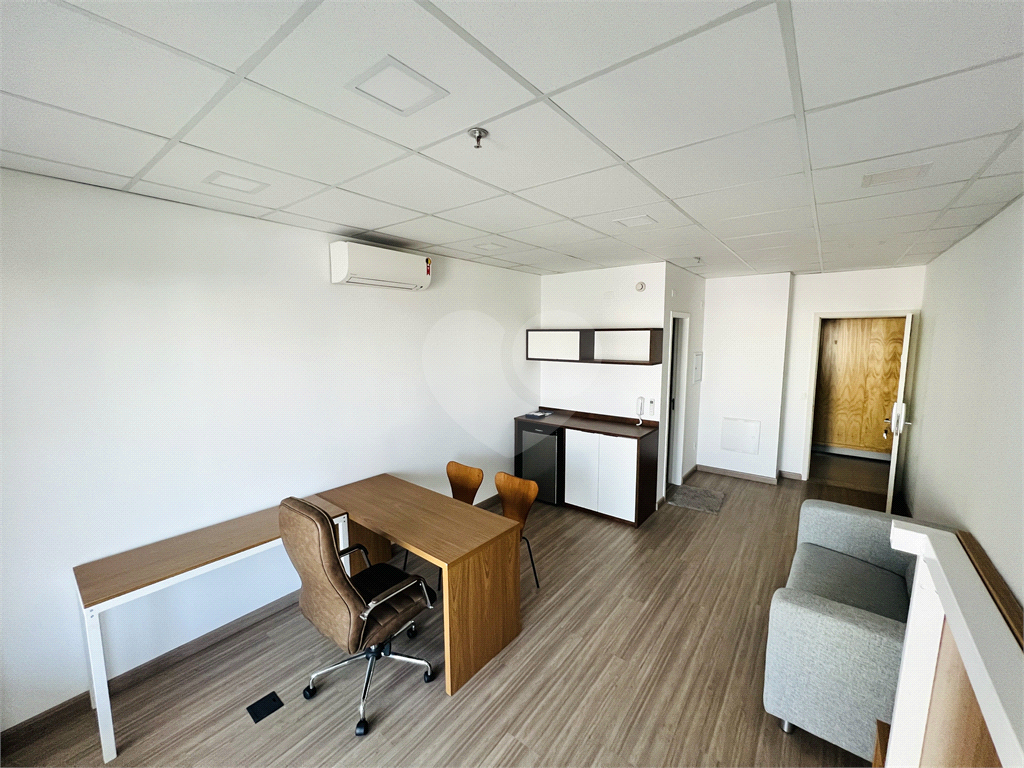 Sala comercial para venda na Barra Funda