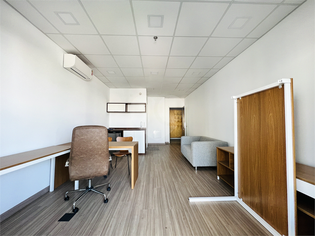 Sala comercial para venda na Barra Funda