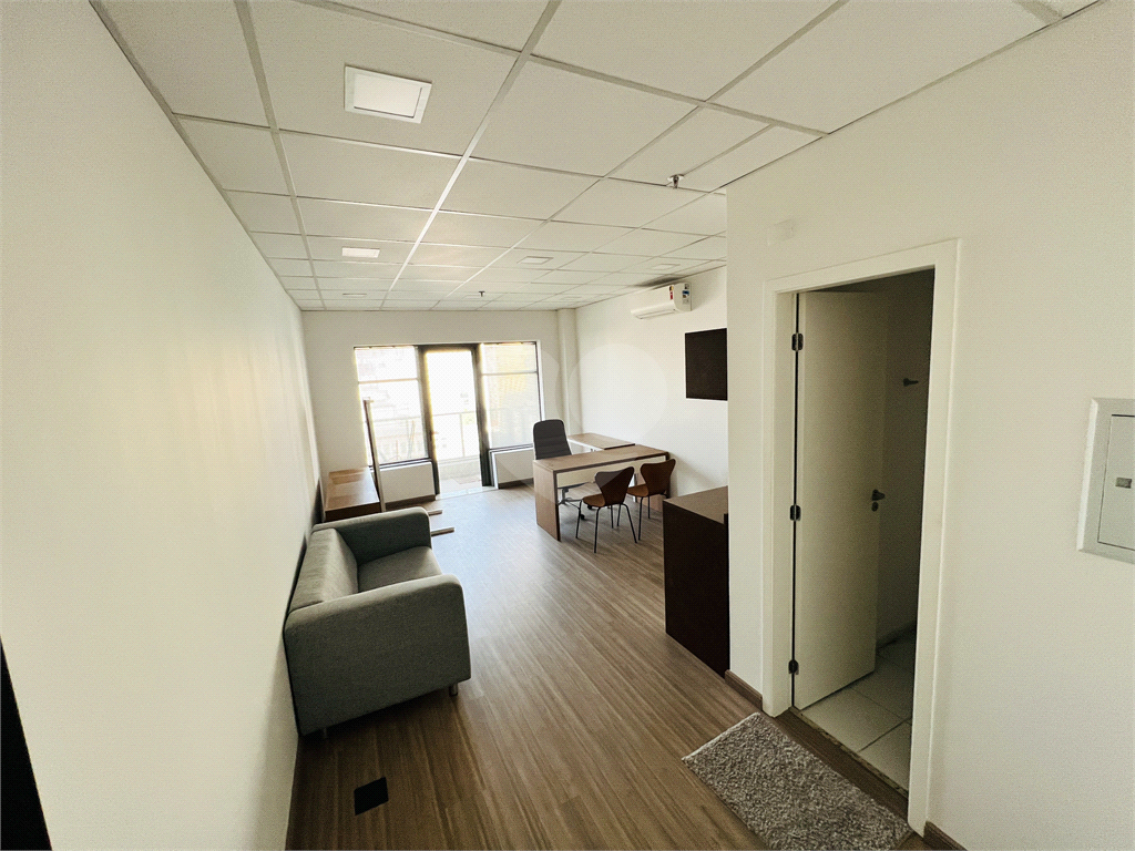 Sala comercial para venda na Barra Funda